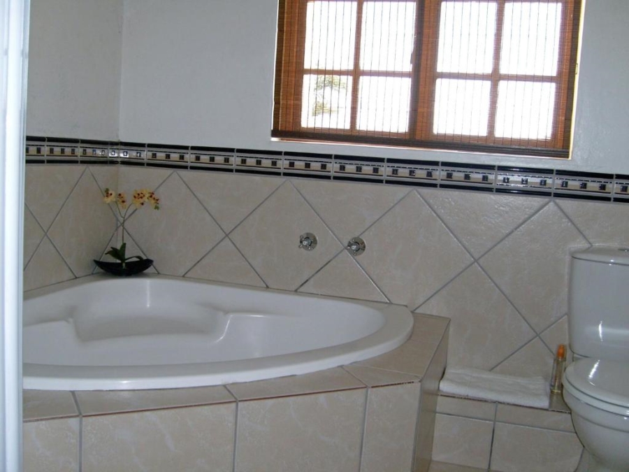 9 Bedroom Property for Sale in Nahoon Eastern Cape